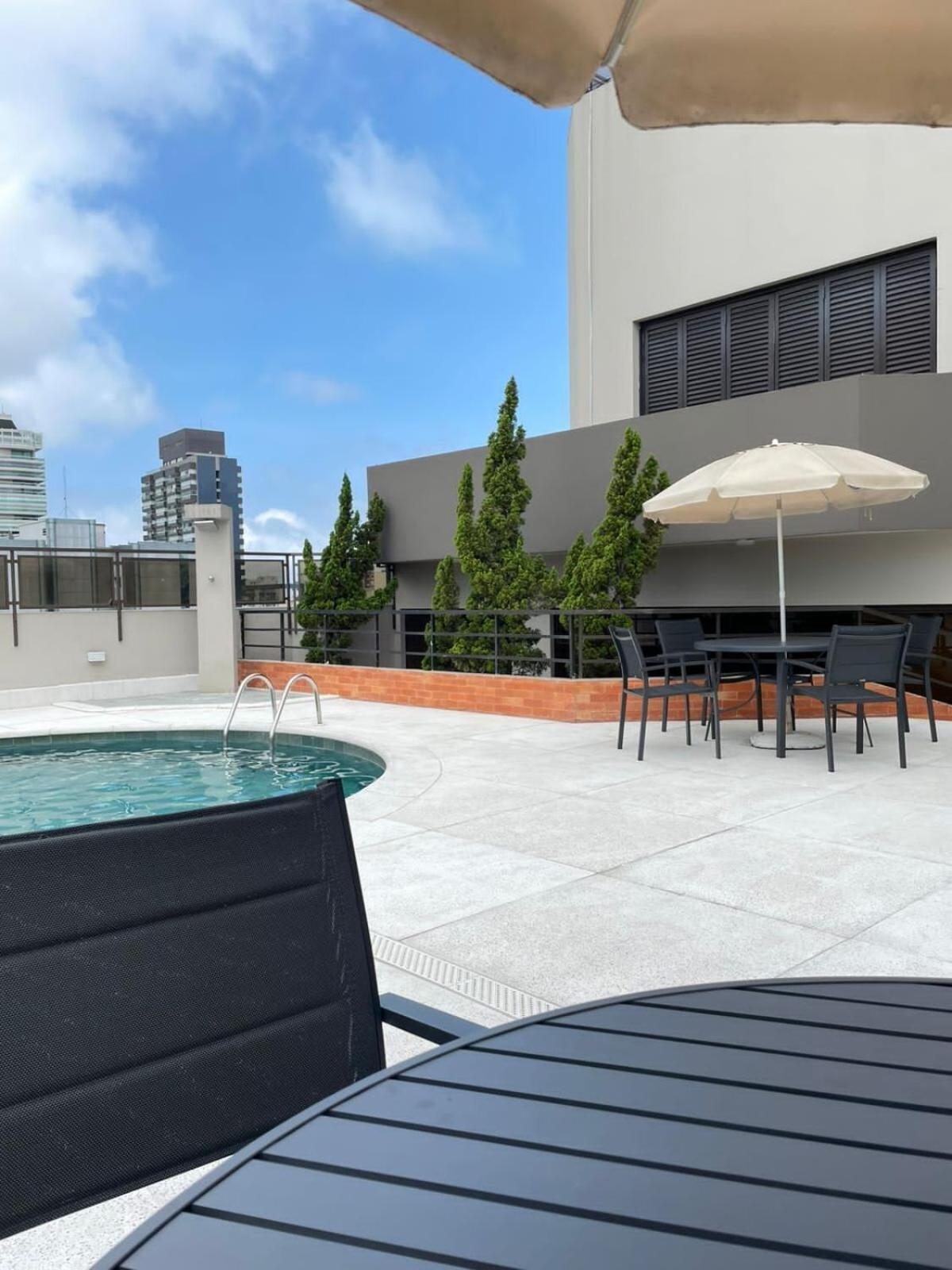 Flat No Hotel Cosmopolitan Com Estacionamento Gratis E Piscina ซันโตส ภายนอก รูปภาพ
