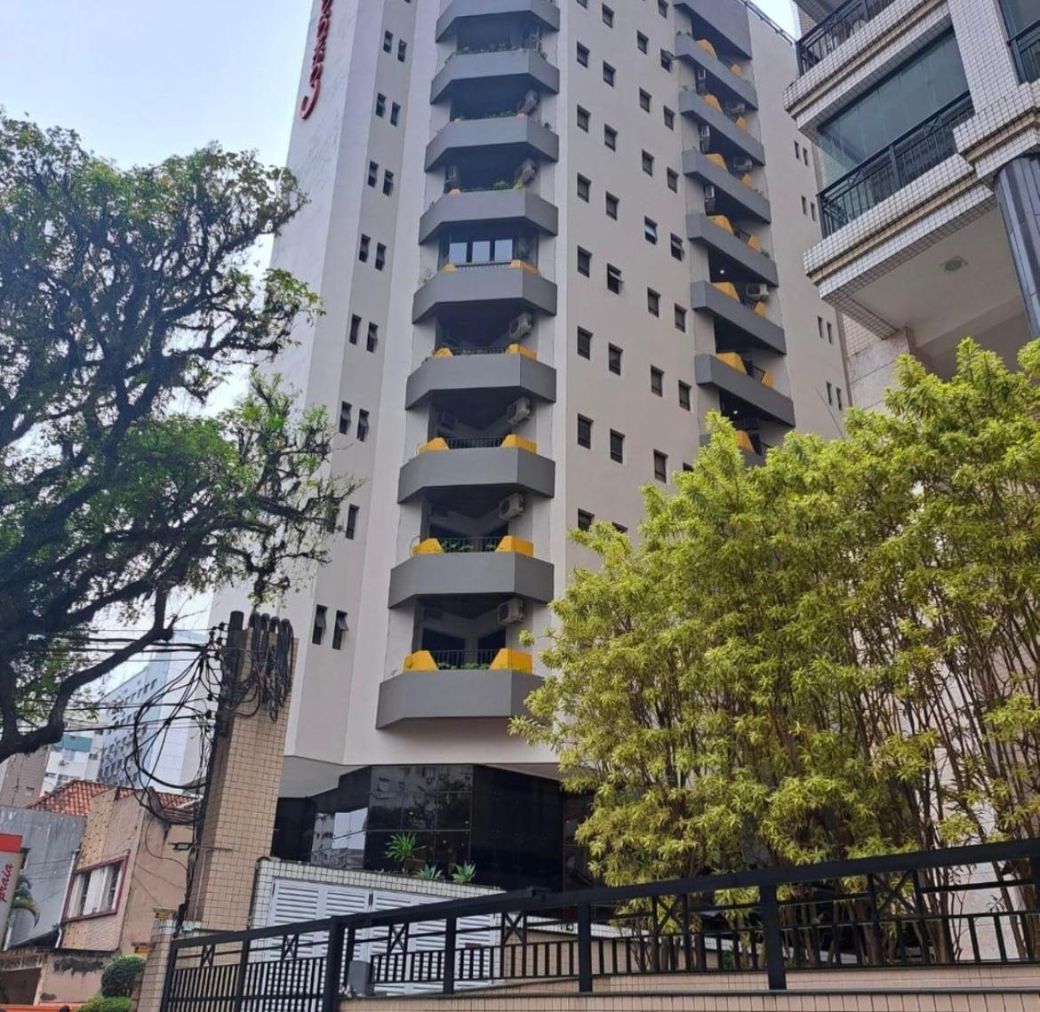 Flat No Hotel Cosmopolitan Com Estacionamento Gratis E Piscina ซันโตส ภายนอก รูปภาพ